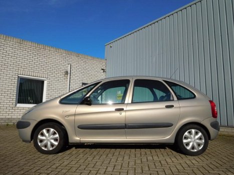 Citroën Xsara Picasso - 1.8i-16V - 1