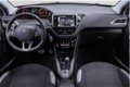 Peugeot 208 - 1.2 PureTech Style Pack Automaat Climate Control Navigatie Dealer Onderhouden - 1 - Thumbnail