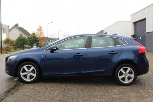 Volvo V40 - 2.0 D2 Ocean Race + Pano + Xenon + Leder + Navi - 1