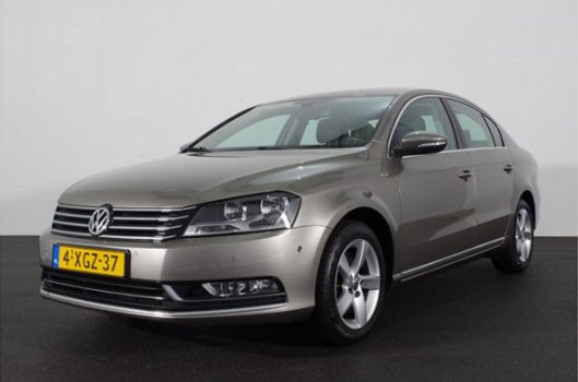 Volkswagen Passat - 1.6 TDI HIGHLINE EXECUTIVE EDITION | Navi | Cruise | Trekhaak | - 1