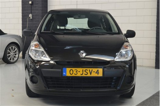 Renault Clio - 1.2 Special Line // AIRCO // NAVIGATIE // - 1