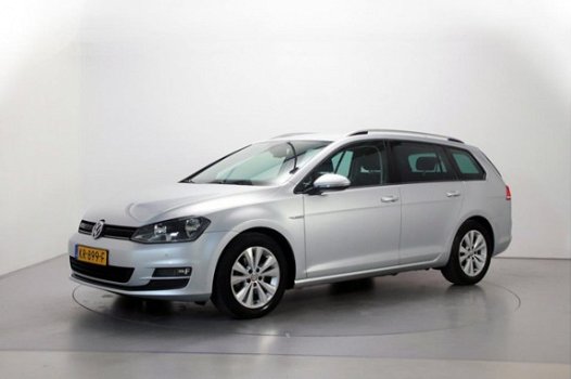 Volkswagen Golf Variant - 1.0 TSI Connected Series Navigatie Camera Climate ParkAssist DAB+ - 1