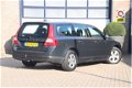 Volvo V70 - 2.4D AUTOMAAT 176 PK, Limited Edition, - 1 - Thumbnail