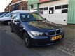 BMW 3-serie Touring - 325d Business Line NAVI* LEDER* N.A.P - 1 - Thumbnail