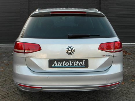 Volkswagen Passat Variant - 1.6 TDI DSG, Navigatie, Camera, Comfortstoelen - 2015 - 1