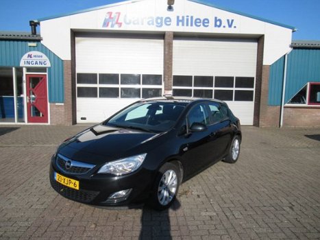 Opel Astra - 1.4 Turbo Anniversary Edition - 1