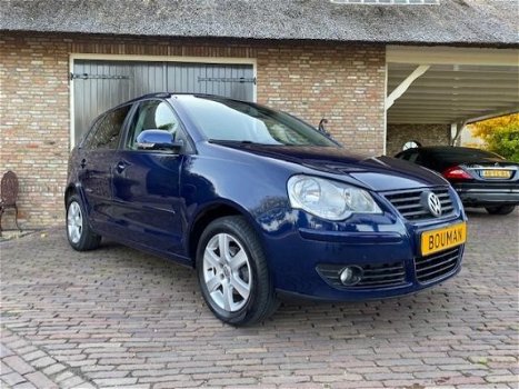 Volkswagen Polo - 1.6-16V Comfortline -5 Deurs- Nieuwe APK- Airco - 1