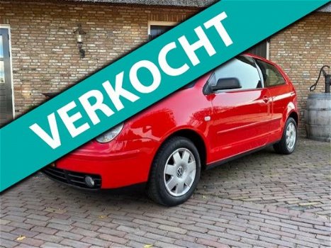 Volkswagen Polo - 1.4-16V Highline Nieuwe APK- Airco - 1