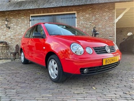 Volkswagen Polo - 1.4-16V Highline Nieuwe APK- Airco - 1