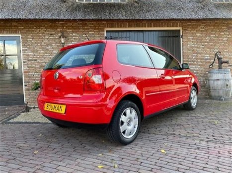 Volkswagen Polo - 1.4-16V Highline Nieuwe APK- Airco - 1