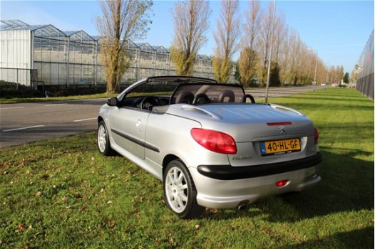 Peugeot 206 CC - 2.0-16V Cabrio - 1