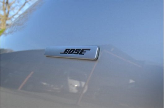 Renault Scénic - 1.2 TCe Bose | Navigatie | Trekhaak | Cruise control Airco | Met Bovag garantie - 1