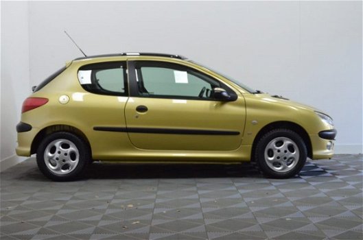 Peugeot 206 - 1.4-16V XS Premium - 1