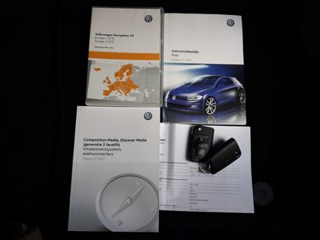 Volkswagen Polo - 1.0 TSI Comfortline Executive / navigatie / airco / bluetooth - 1