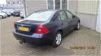 Ford Mondeo - 1.8-16V Ghia koppeling versleten - 1 - Thumbnail