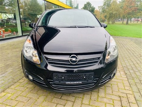 Opel Corsa - 1.4 16V 3D COLOR AC PDC LM VLGN - 1