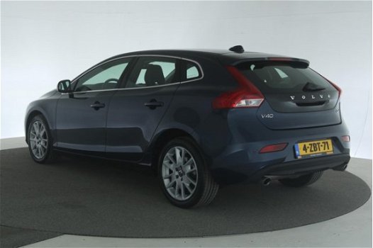 Volvo V40 - 2.0 D4 Summum Business [DVD speler Leder Stoelverwarming Navi] - 1