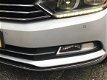 Volkswagen Passat Variant - 2.0 TDI Highline 140PK/Leer/Airco-ecc/alu wielen/navi/Led/Enz - 1 - Thumbnail