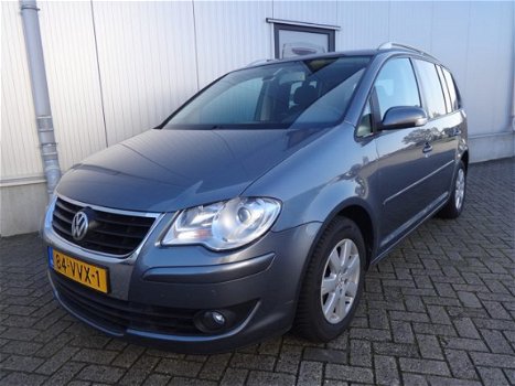 Volkswagen Touran - 2.0 TDI Comfortline VEEL OPTIES TREKHAAK MARGE. GRIJS KENTEKEN - 1