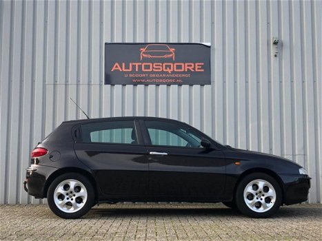 Alfa Romeo 147 - 1.6 T.Spark Distinctive 5-deurs - 1