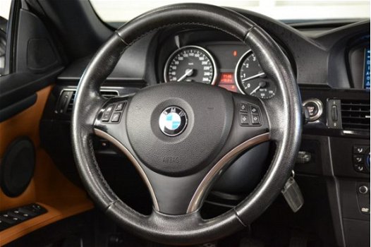 BMW 3-serie Cabrio - 325i LEER + NAVI + XENON - 1