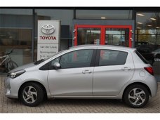 Toyota Yaris - 1.5 Full Hybrid Lease Automaat Navigatie 5drs