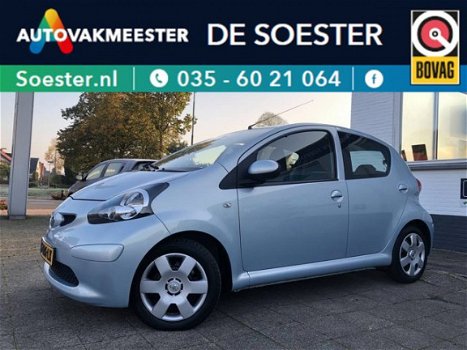 Toyota Aygo - 1.0 5-DRS AIRCO NIEUW APK Rijklaar - 1