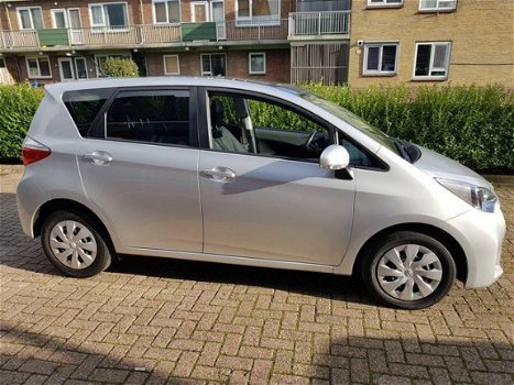 Toyota Verso S - Verso-S 1.3 VVT-i Aspiration met Panoramisch dak - 1