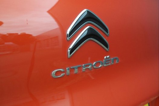 Citroën C3 - 1.2 PureTech 110pk Shine / Leder / Navigatie - 1