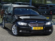 BMW 3-serie - 325i HIGH EXECUTIVE | SPORTSTOELEN | LEDER | NAVI