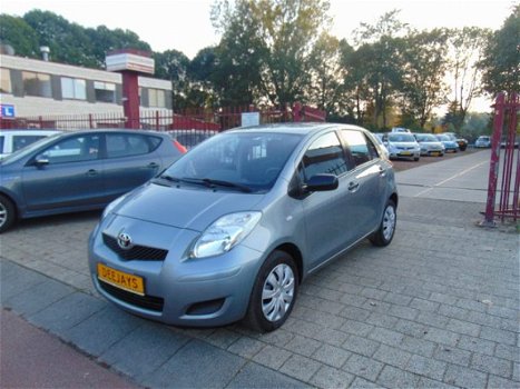 Toyota Yaris - 1.0 12V VVT-I 5DR - 1