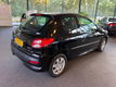 Peugeot 206 - 1.1 Accent zwart 2011 - 1 - Thumbnail