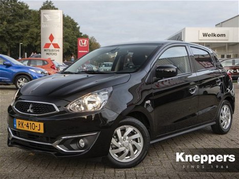 Mitsubishi Space Star - 1.2 80pk Life | Cruise C | Licht- en regensensor | Bluetooth - 1