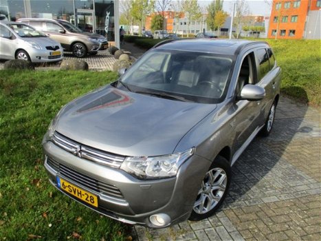 Mitsubishi Outlander - 2.0 PHEV Instyle Plus - 1