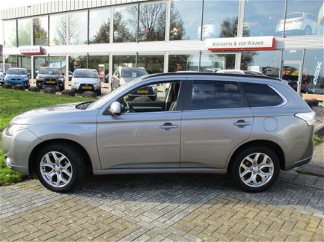 Mitsubishi Outlander - 2.0 PHEV Instyle Plus - 1