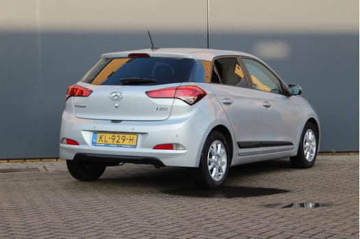 Hyundai i20 - 1.0 T-GDI Go | Navigatie | Lm-wielen | Privacy glass | Parkeersensoren | Garantie 03-2 - 1