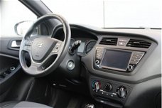 Hyundai i20 - 1.0 T-GDI Go | Navigatie | Lm-wielen | Privacy glass | Parkeersensoren | Garantie 03-2