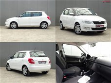 Skoda Fabia - 1.2 TSI Sprint * AIRCO * GOED ONDERH