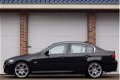 BMW 3-serie - 325i Aut. Business Line Sportstoelen, Navigatie, Xenon, Climate - 1 - Thumbnail