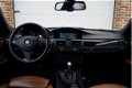 BMW 3-serie - 325i Aut. Business Line Sportstoelen, Navigatie, Xenon, Climate - 1 - Thumbnail