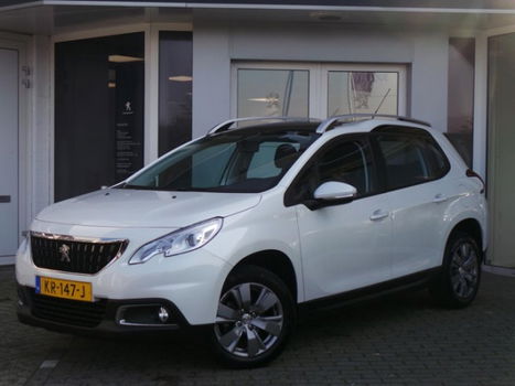 Peugeot 2008 - 1.2 PureTech 82pk Blue Lion met Navigatie en Panoramadak - 1