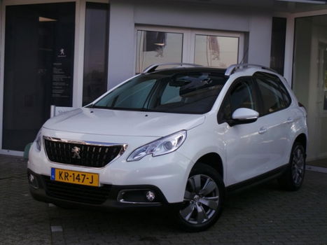 Peugeot 2008 - 1.2 PureTech 82pk Blue Lion met Navigatie en Panoramadak - 1