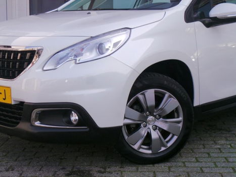 Peugeot 2008 - 1.2 PureTech 82pk Blue Lion met Navigatie en Panoramadak - 1