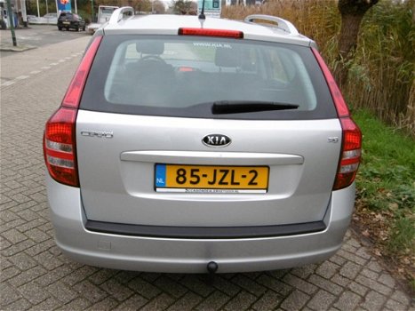 Kia Cee'd Sporty Wagon - 1.4i 109pk Airco Trekhaak 1200kg 2e eigenaar - 1