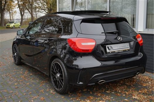 Mercedes-Benz A-klasse - A180 AMG Paket Navi|Pano|Xenon|Leder Zwart Metallic - 1