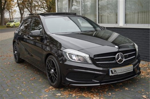 Mercedes-Benz A-klasse - A180 AMG Paket Navi|Pano|Xenon|Leder Zwart Metallic - 1