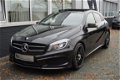 Mercedes-Benz A-klasse - A180 AMG Paket Navi|Pano|Xenon|Leder Zwart Metallic - 1 - Thumbnail