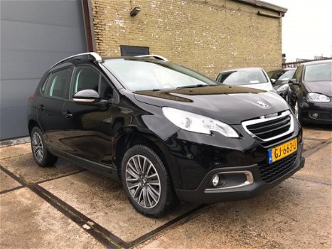 Peugeot 2008 - 1.2 PureTech Active Bj.2015 / Automaat / Pano dak / Navi - 1