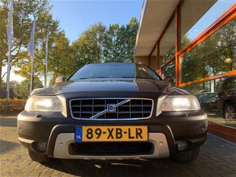 Volvo XC70 - 2.4 D5 Momentum - 1