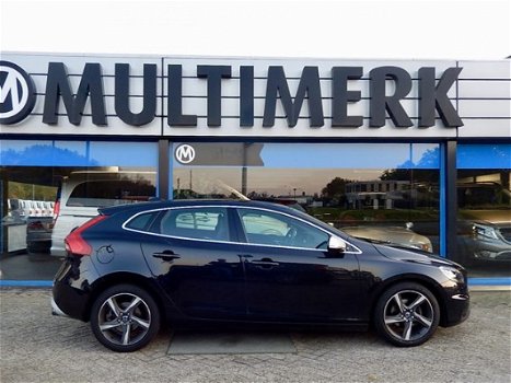 Volvo V40 - 1.6 D2 R-Design - 1